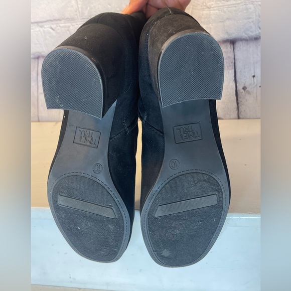 Time and True sz10 Retro Fall Winter Women Boots black Suede Short Block Heel - Picture 6 of 11